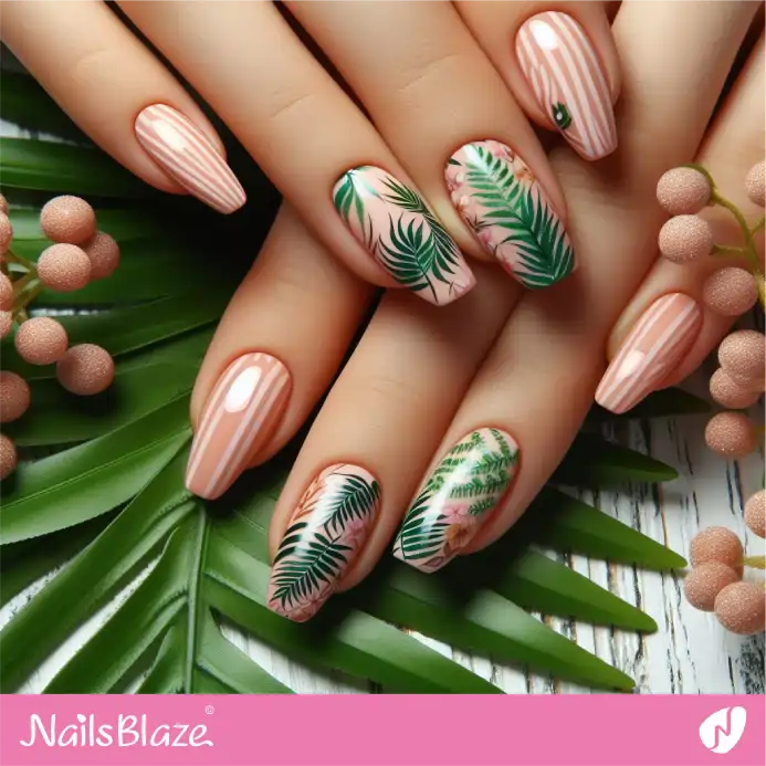 Striped Fern Nails | Nature-inspired Nails - NB1554